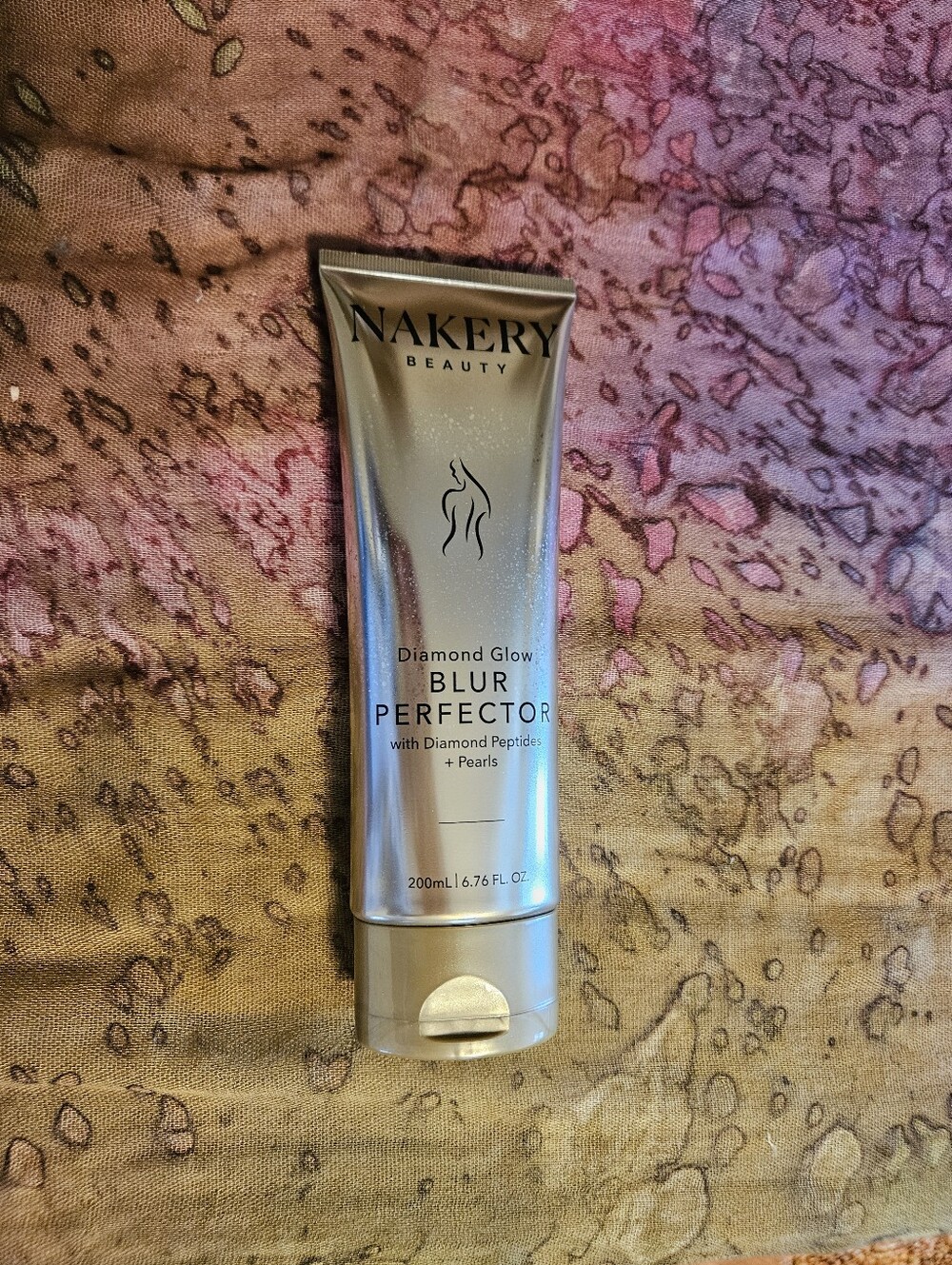 Nakery Beauty Diamond Glow Blur Perfector NWOB